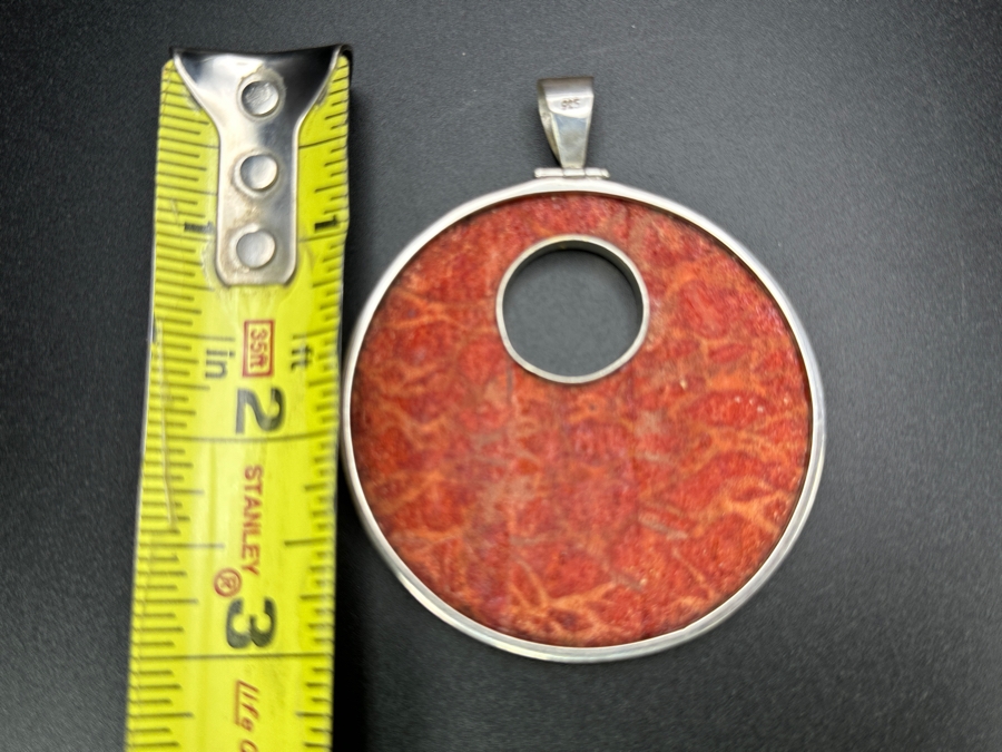 Sterling Silver Framed Red Coral Pendant 19.3g [Photo 3]