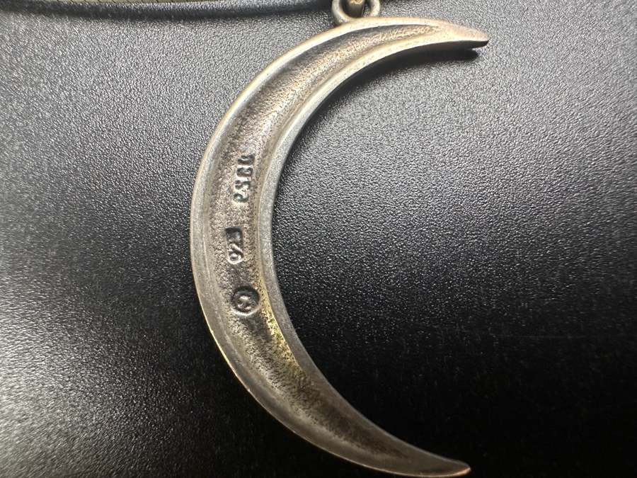 Sterling Silver 17' Italian Necklace With Sterling Silver Moon Pendant 13.2g [Photo 4]