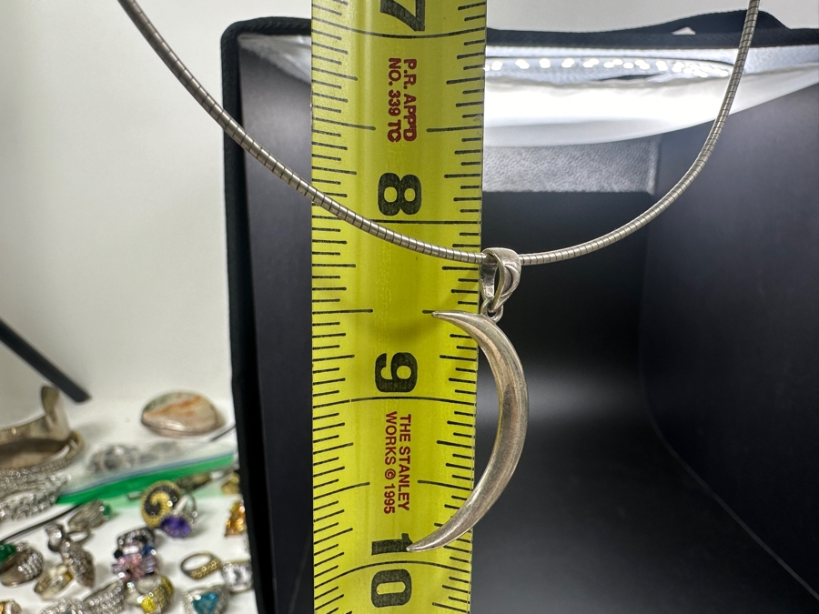 Sterling Silver 17' Italian Necklace With Sterling Silver Moon Pendant 13.2g [Photo 6]