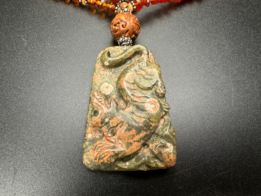 Amber & Sterling Silver Beaded 20' Necklace With Carved Stone Dragon Pendant 55.6g [Photo 2]