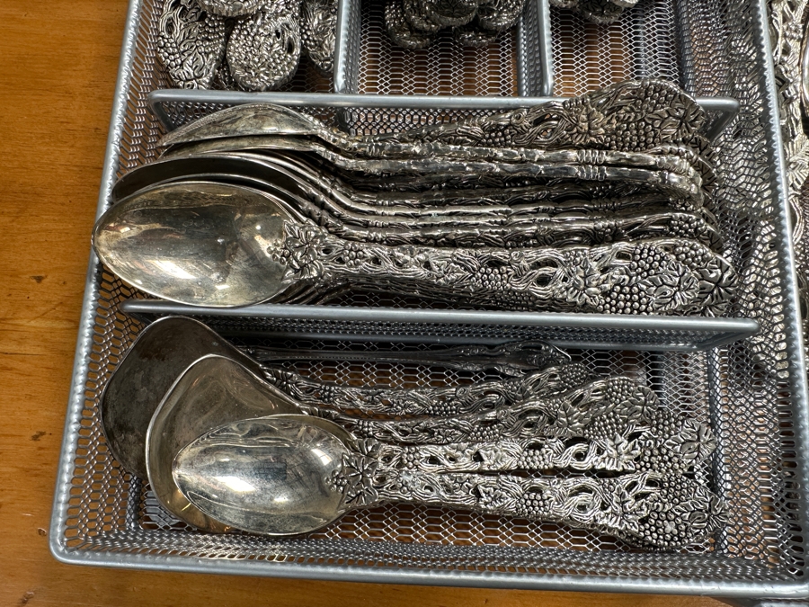 Godinger Vineyard Pattern Silverplate Flatware Service With Metal Trays [Photo 5]