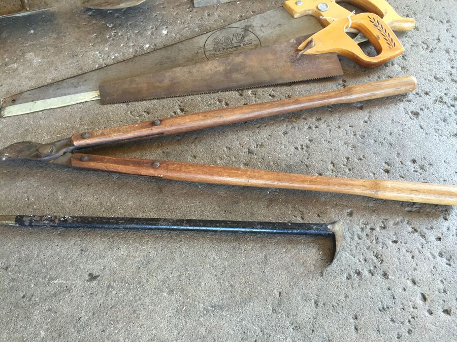 Lot of Vintage Tools Including Garden Tools [Photo 5]
