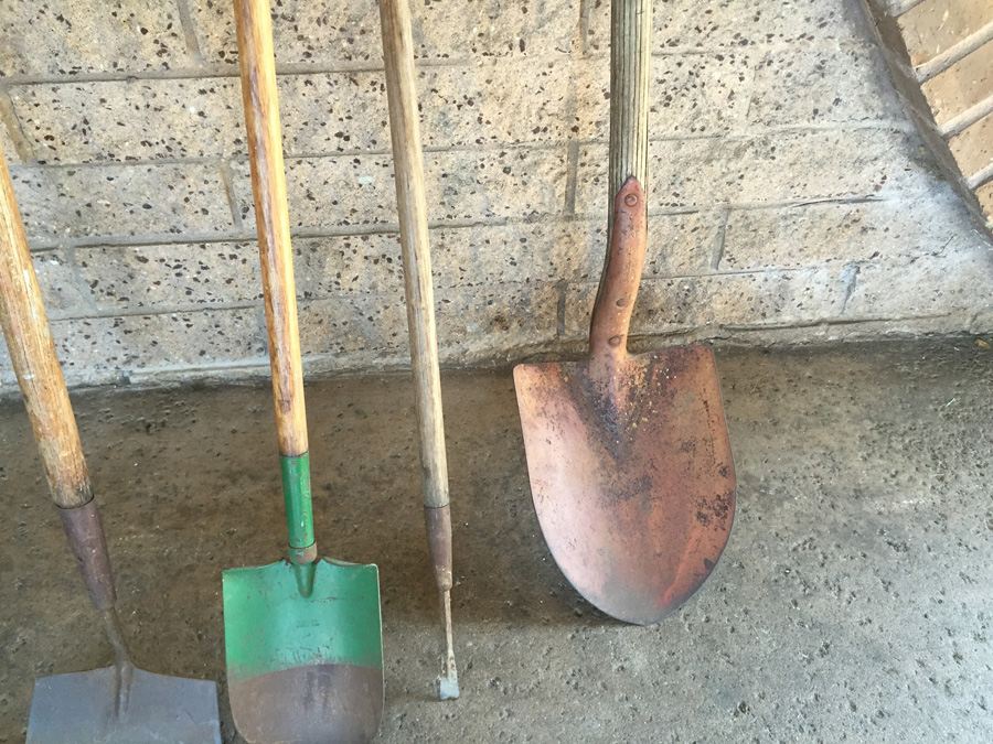 Lot of Vintage Tools Including Garden Tools [Photo 14]