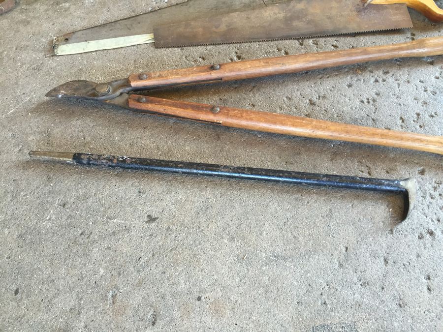 Lot of Vintage Tools Including Garden Tools [Photo 4]
