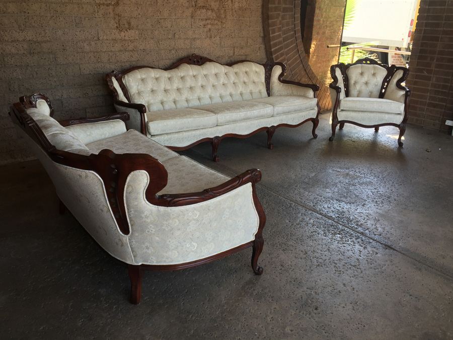 Beautiful Set of Reproduction Victorian Furniture (Sofa, Loveseat, & Chair) In Excellent Condition [Photo 21]