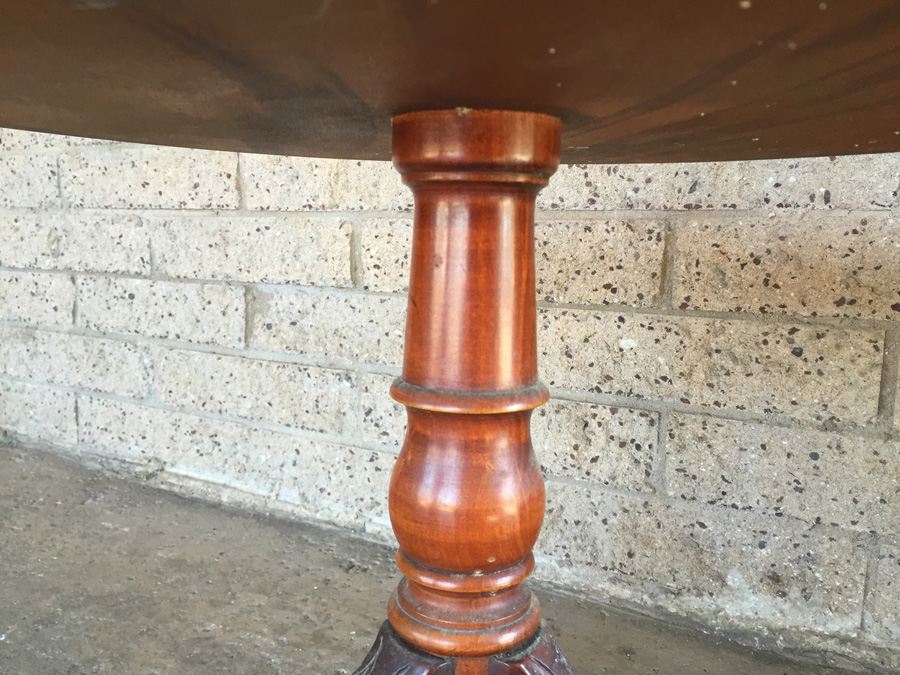 Chippendale Style Mahogany 3-Tier Dumb Waiter [Photo 9]