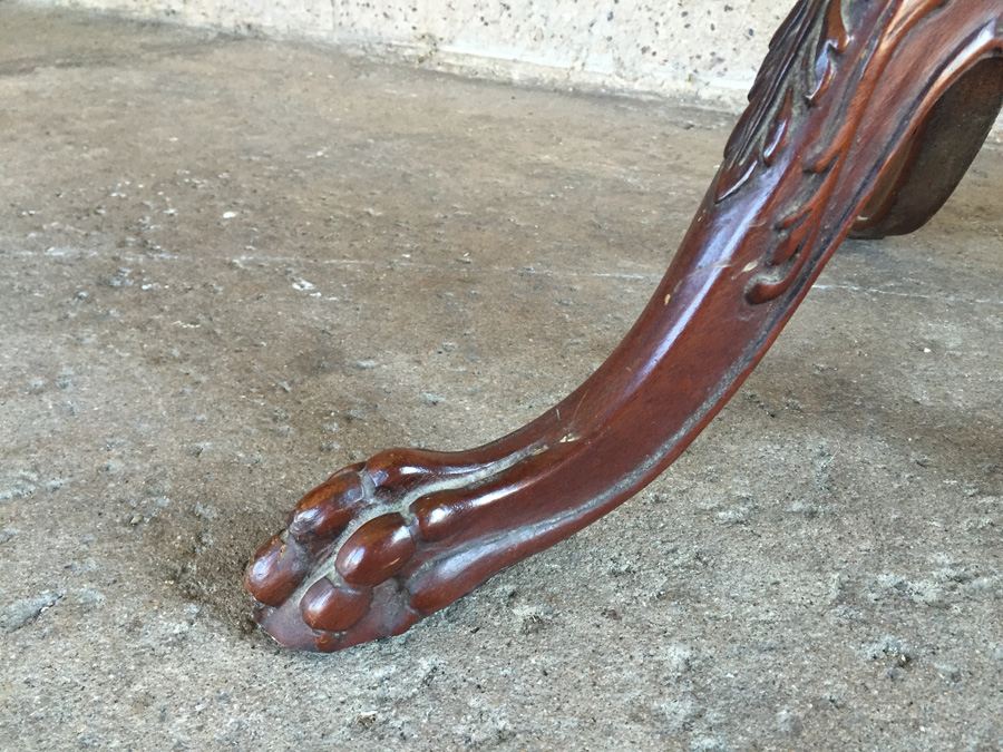 Chippendale Style Mahogany 3-Tier Dumb Waiter [Photo 3]