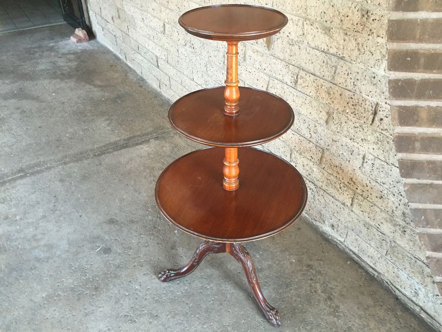 Chippendale Style Mahogany 3-Tier Dumb Waiter [Photo 11]