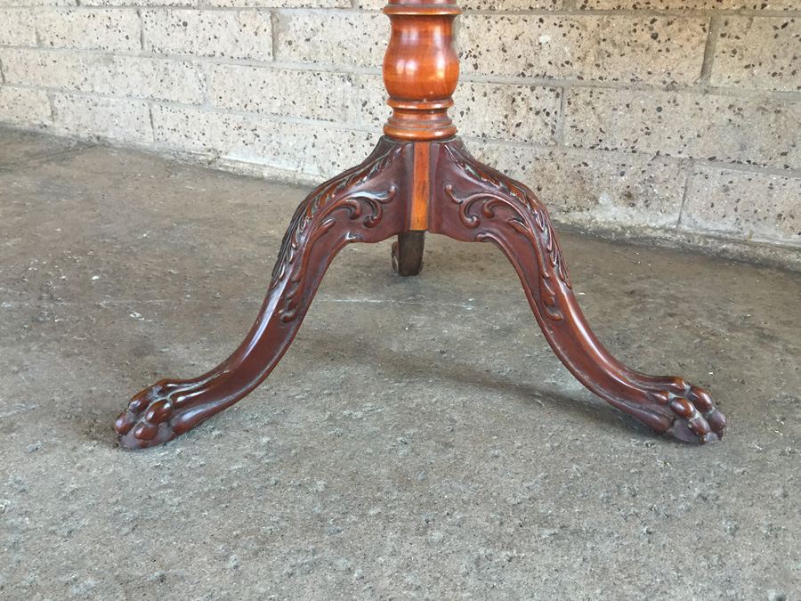 Chippendale Style Mahogany 3-Tier Dumb Waiter [Photo 2]