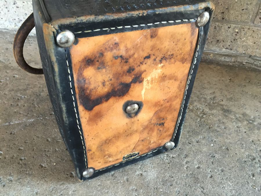 Vintage Leather Bowling Bag [Photo 12]