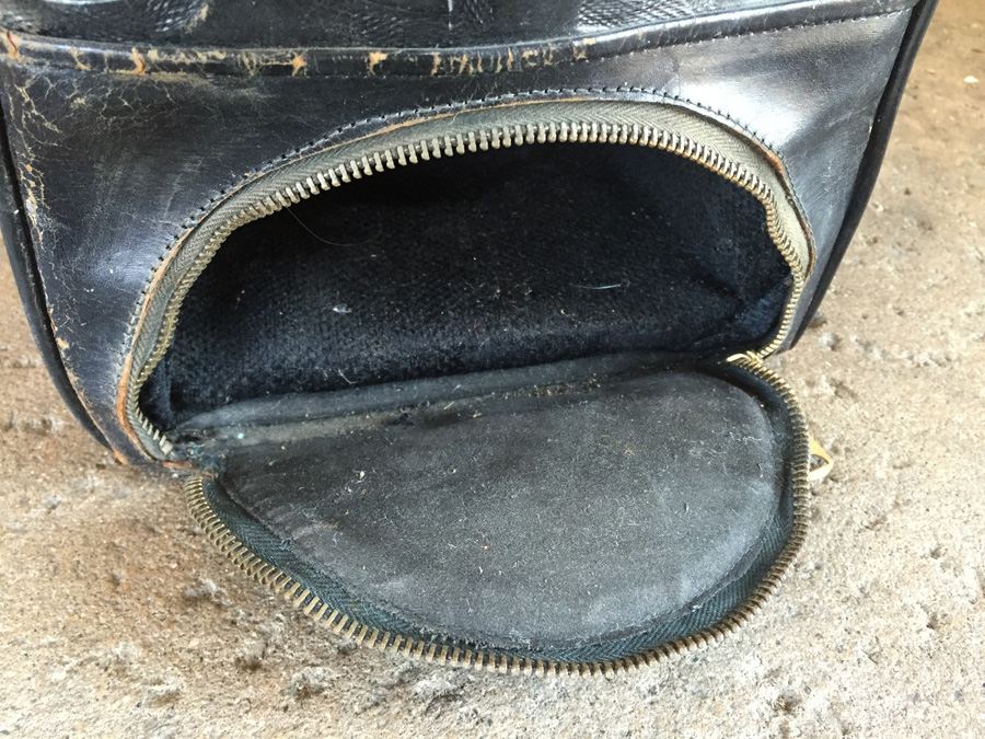 Vintage Leather Bowling Bag [Photo 11]