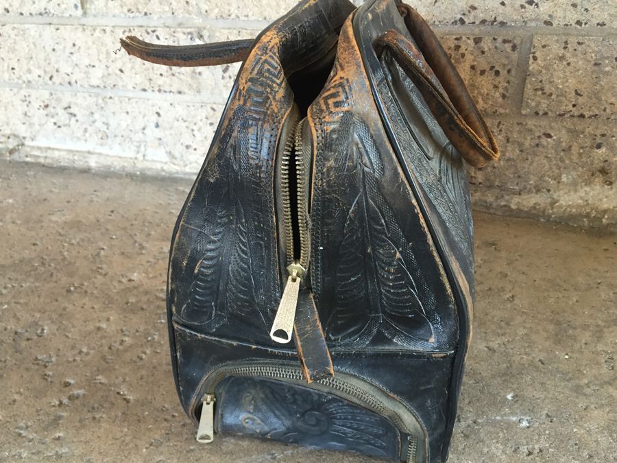 Vintage Leather Bowling Bag [Photo 5]