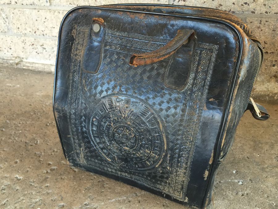 Vintage Leather Bowling Bag [Photo 6]