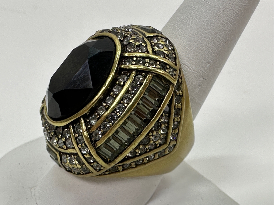 Heidi Daus Ring [Photo 3]