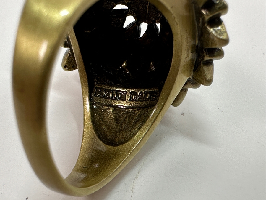 Heidi Daus Ring [Photo 4]