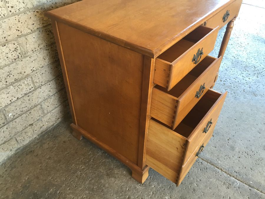 Nice Maple Desk [Photo 7]