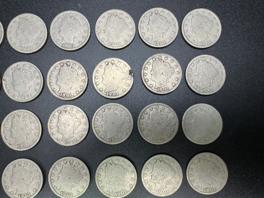 (42) 1901 Liberty Head V Nickels [Photo 6]