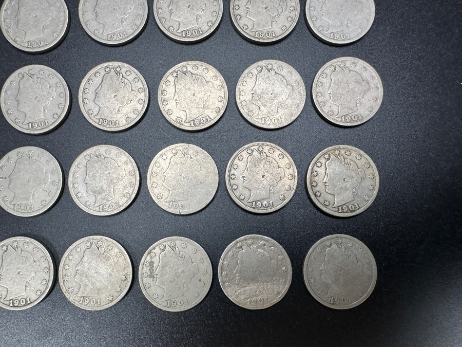(42) 1901 Liberty Head V Nickels [Photo 5]