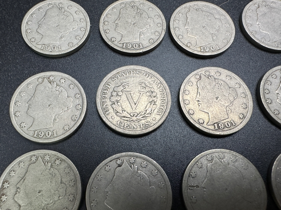 (42) 1901 Liberty Head V Nickels [Photo 8]