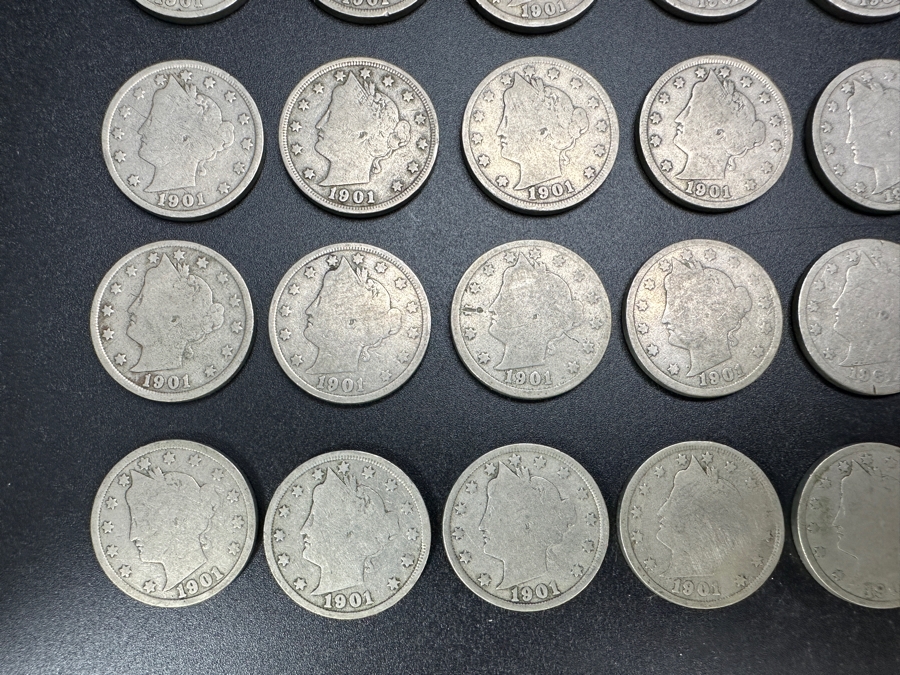 (42) 1901 Liberty Head V Nickels [Photo 4]