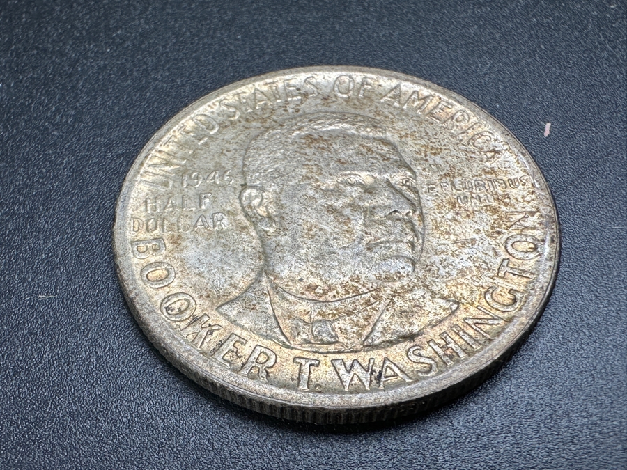 1946 Booker T. Washington Memorial Silver Half Dollar [Photo 3]