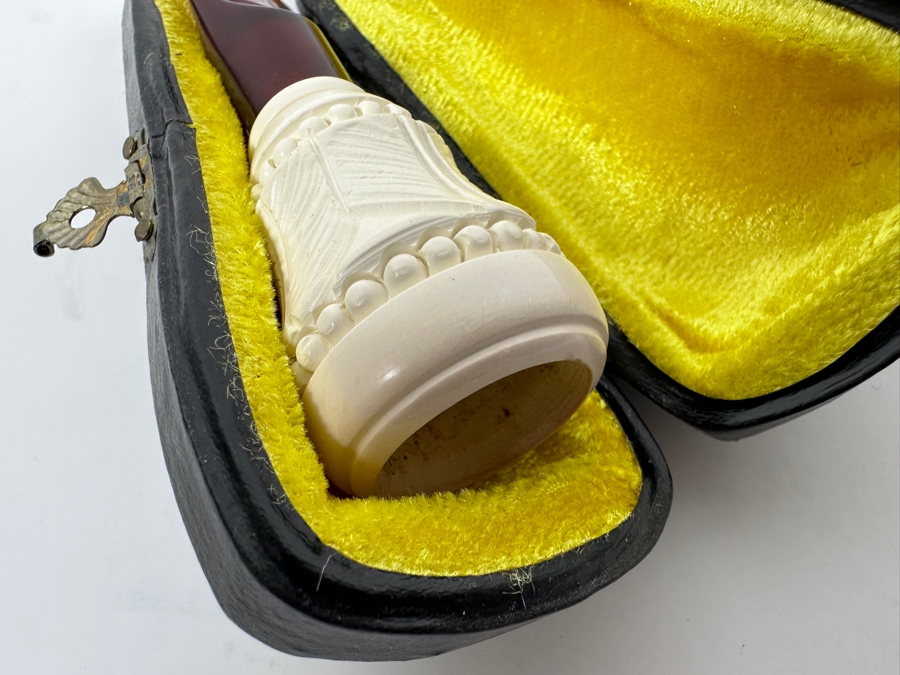 Small Carved Meerschaum Pipe With Case 3L [Photo 3]