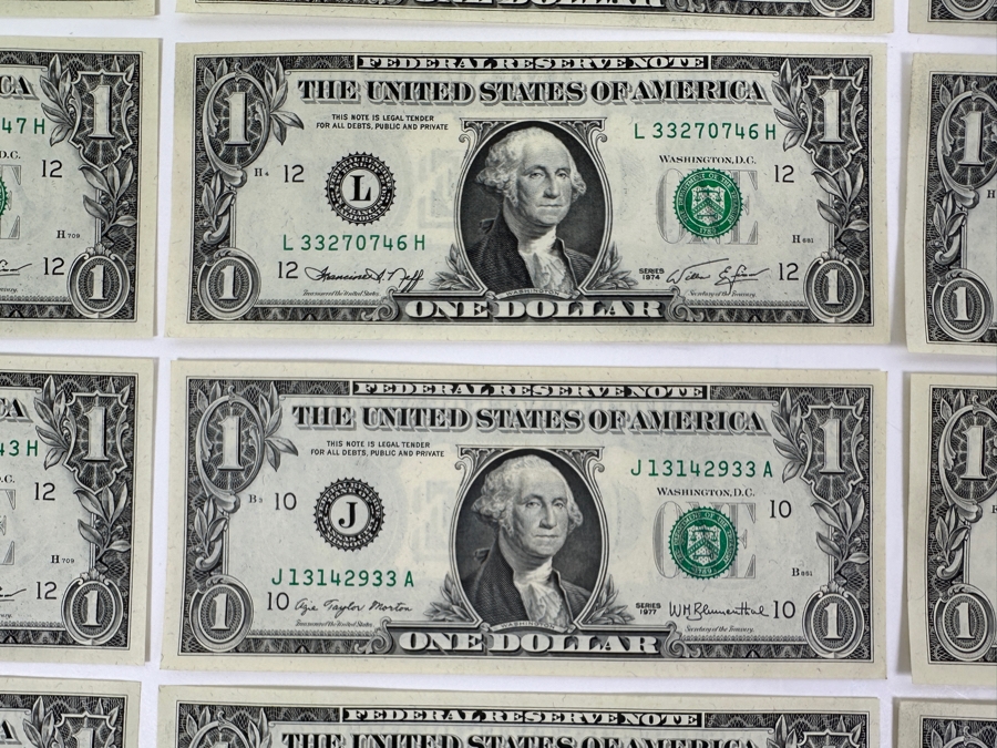 (22) Uncirculated One $1 Dollar Bills From The 1974 & 1977 And (1) 1976 Uncirculated $2 Dollar Bill [Photo 8]