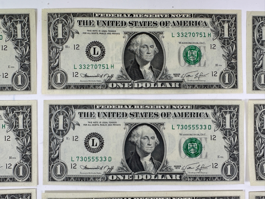 (22) Uncirculated One $1 Dollar Bills From The 1974 & 1977 And (1) 1976 Uncirculated $2 Dollar Bill [Photo 4]