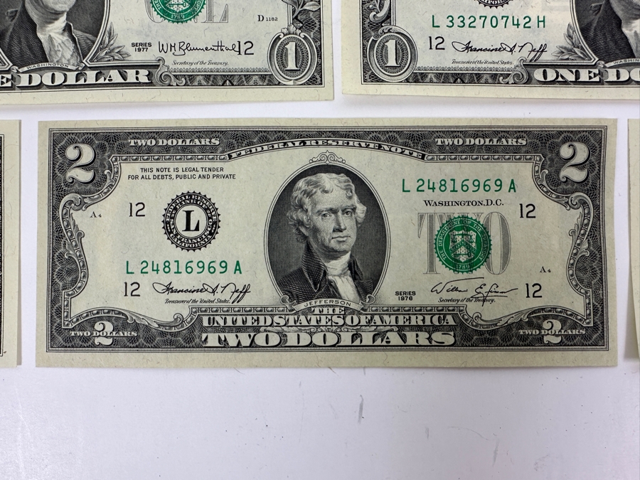 (22) Uncirculated One $1 Dollar Bills From The 1974 & 1977 And (1) 1976 Uncirculated $2 Dollar Bill [Photo 16]