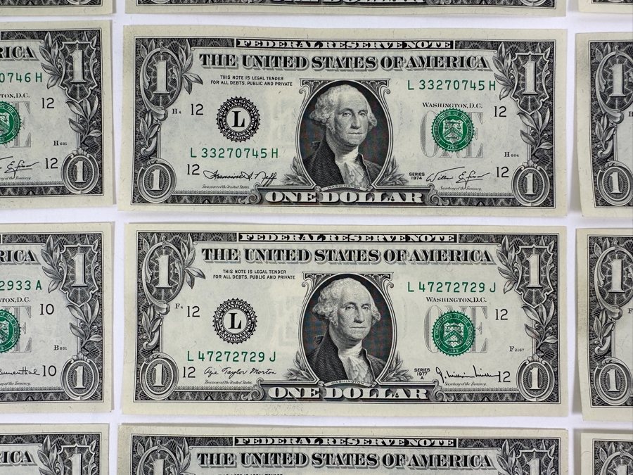 (22) Uncirculated One $1 Dollar Bills From The 1974 & 1977 And (1) 1976 Uncirculated $2 Dollar Bill [Photo 9]