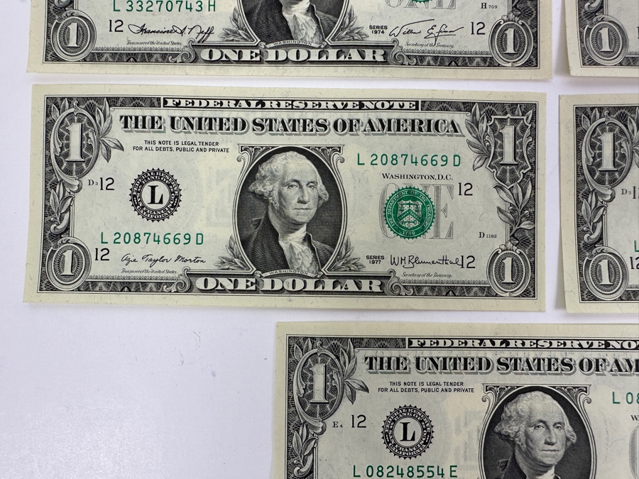 (22) Uncirculated One $1 Dollar Bills From The 1974 & 1977 And (1) 1976 Uncirculated $2 Dollar Bill [Photo 11]