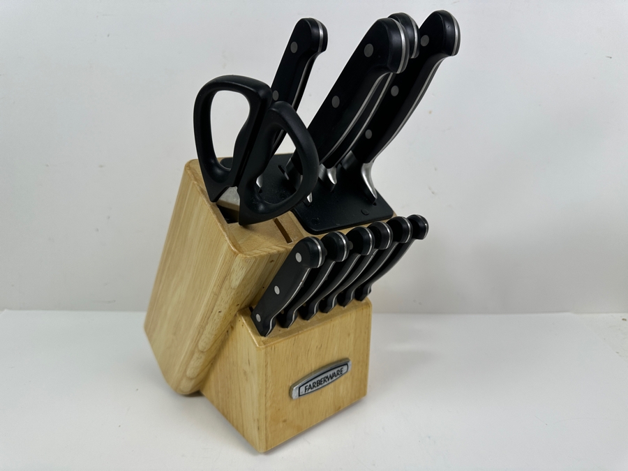 Farberware Knife Set With Wooden Block (Missing One Item) [Photo 4]