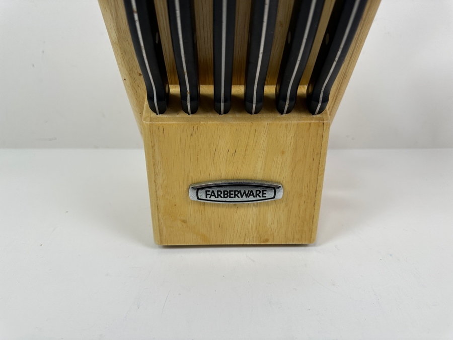 Farberware Knife Set With Wooden Block (Missing One Item) [Photo 3]