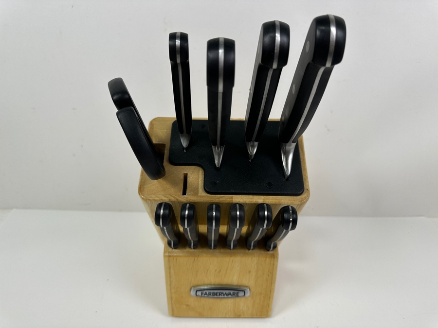 Farberware Knife Set With Wooden Block (Missing One Item) [Photo 2]