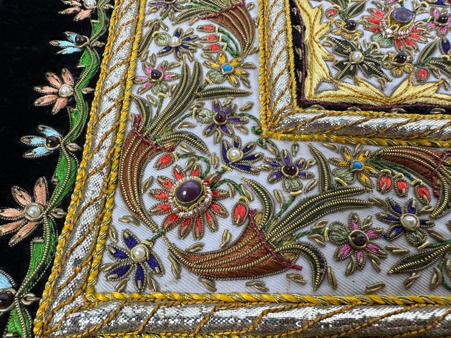 Vintage Zardozi Embroidered Wall Hanging Tapestry With Semi-Precious Stones 26 X 21 [Photo 17]