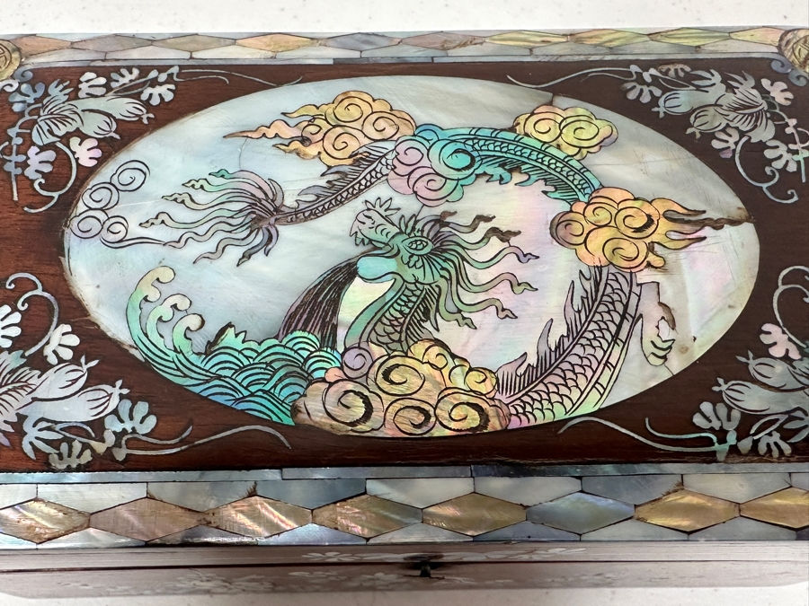 Vintage Chinese Inlaid Mother Of Pearl Dragon Box With Foreign Coins (See Photos) 5.75W X 3.25D X 2H [Photo 3]