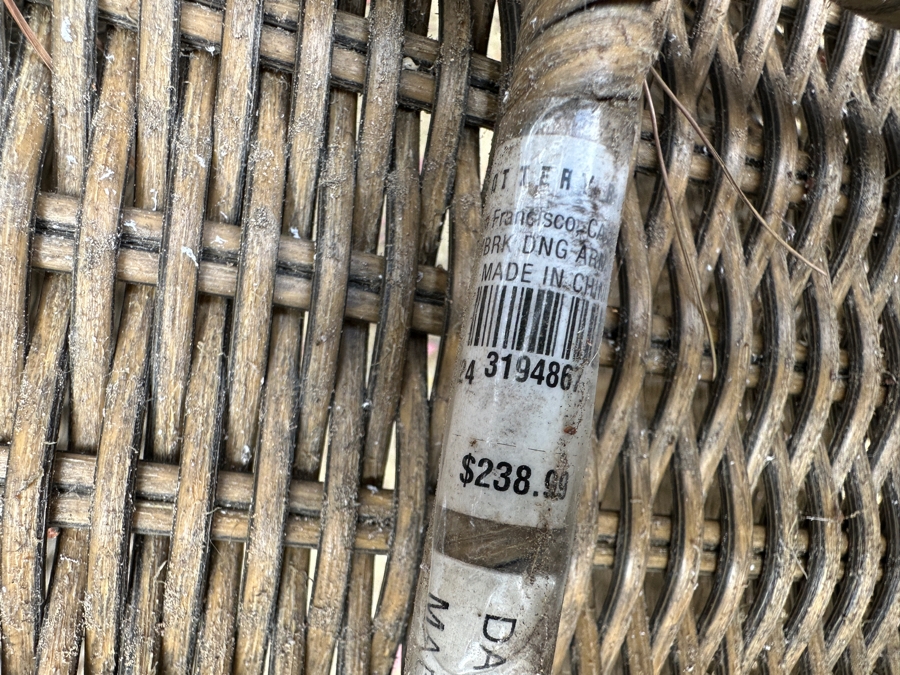 Set of (5) Pottery Barn Saybrook Outdoor Patio Chairs with Cushions Retails $1,190 [Photo 5]