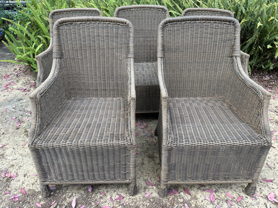 Set of (5) Pottery Barn Saybrook Outdoor Patio Chairs with Cushions Retails $1,190