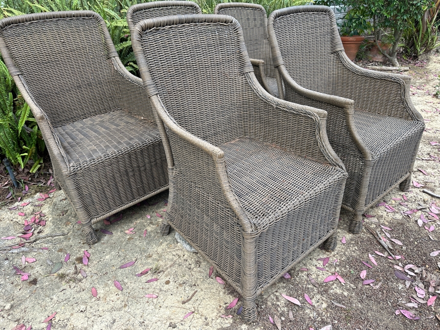 Set of (5) Pottery Barn Saybrook Outdoor Patio Chairs with Cushions Retails $1,190 [Photo 3]