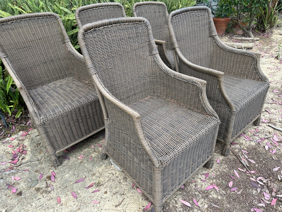 Set of (5) Pottery Barn Saybrook Outdoor Patio Chairs with Cushions Retails $1,190 [Photo 4]