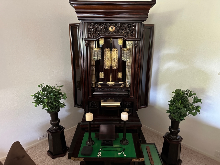 Japanese Butsudan Buddhist Altar 39W X 28D X 70H With Vases And Accessories - See Photos - Estimate $5,000+ [Photo 3]