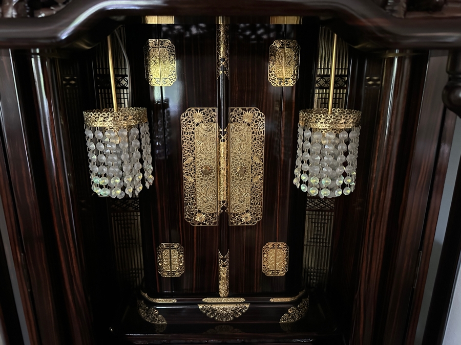 Japanese Butsudan Buddhist Altar 39W X 28D X 70H With Vases And Accessories - See Photos - Estimate $5,000+ [Photo 8]