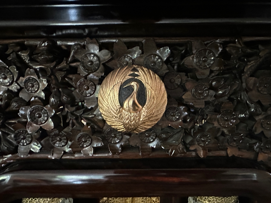 Japanese Butsudan Buddhist Altar 39W X 28D X 70H With Vases And Accessories - See Photos - Estimate $5,000+ [Photo 7]