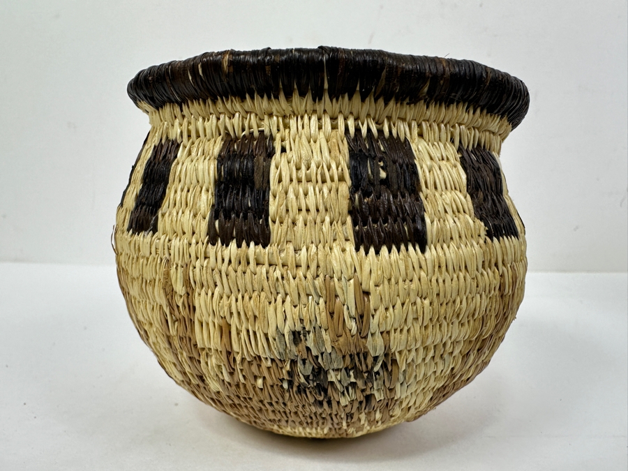 Just Added - Vintage Hand Woven Rainforest Basket From Panama 3.25H [Photo 4]