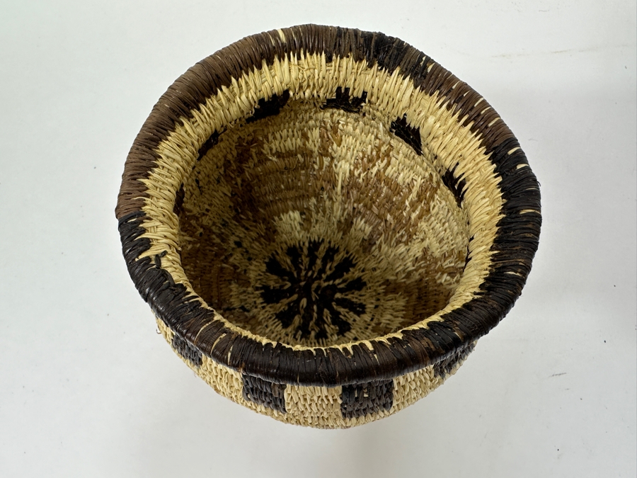 Just Added - Vintage Hand Woven Rainforest Basket From Panama 3.25H [Photo 5]