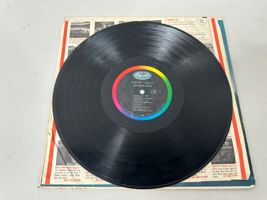 The Beach Boys SURFIN'USA Vinyl Record [Photo 3]