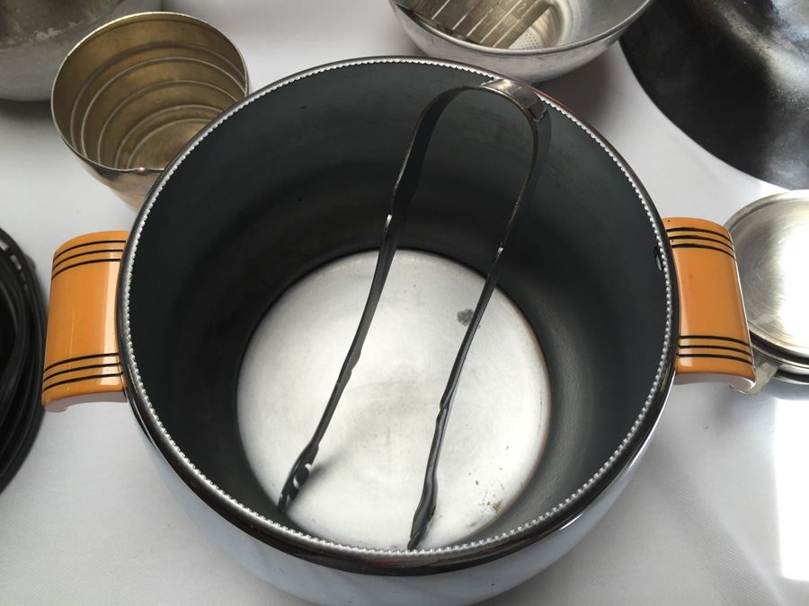 Vintage Kitchen Lot - Includes Wagner Ware Cast Iron Skillet [Photo 19]