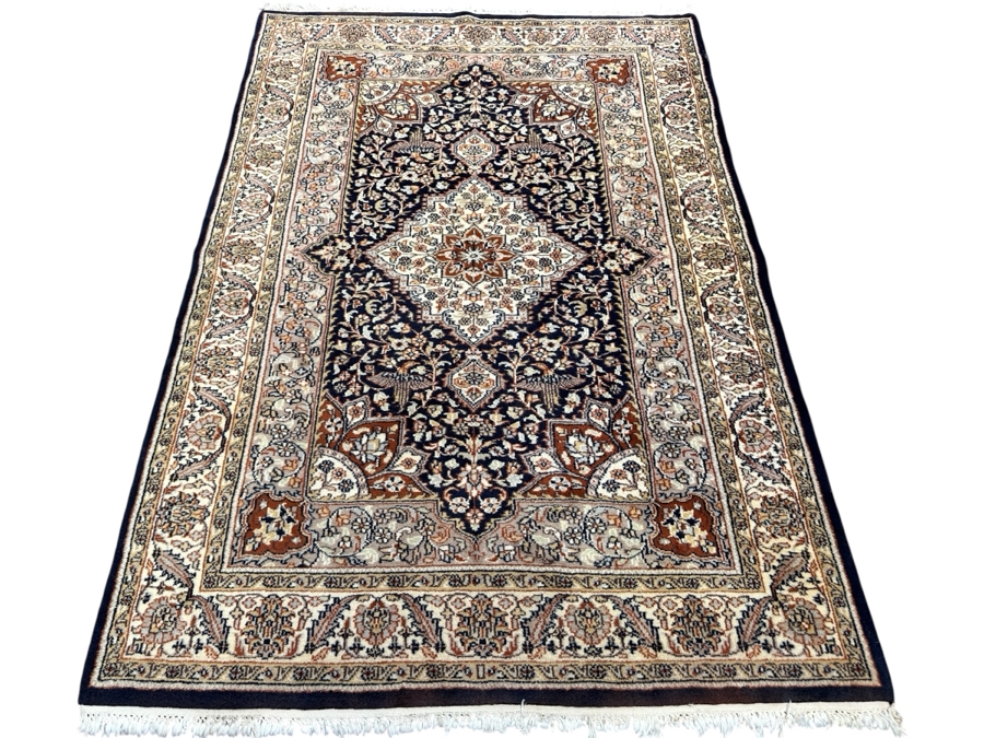 Just Added - Hand Knotted Wool Persian Area Rug 48 X 71