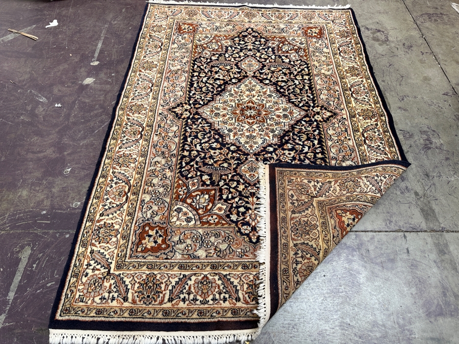 Just Added - Hand Knotted Wool Persian Area Rug 48 X 71 [Photo 6]