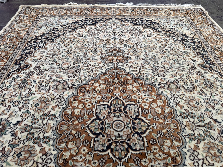 Just Added - Hand Knotted Wool Persian Area Rug 73 X 112 [Photo 5]